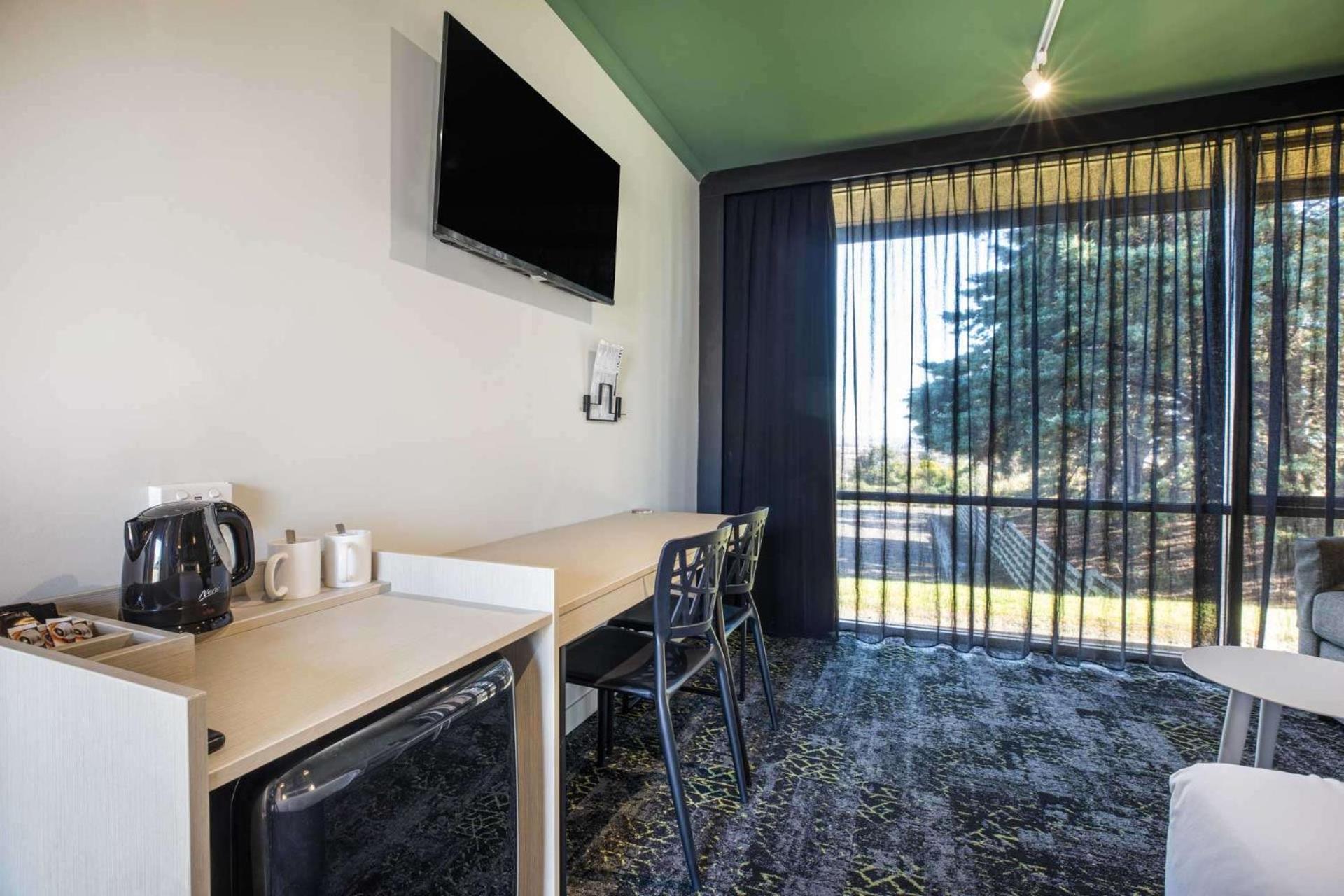 Nightcap At Morwell Hotel Екстер'єр фото